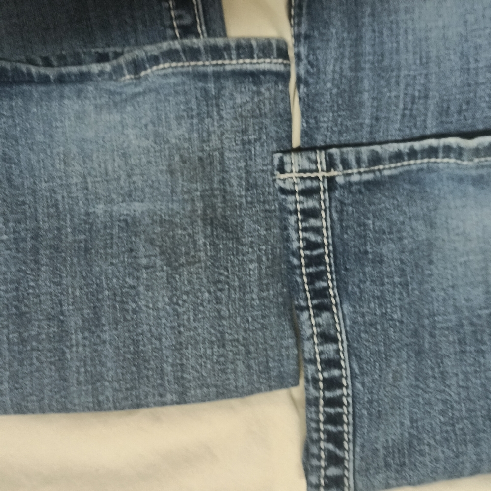 Jeans - Picture 5 of 6